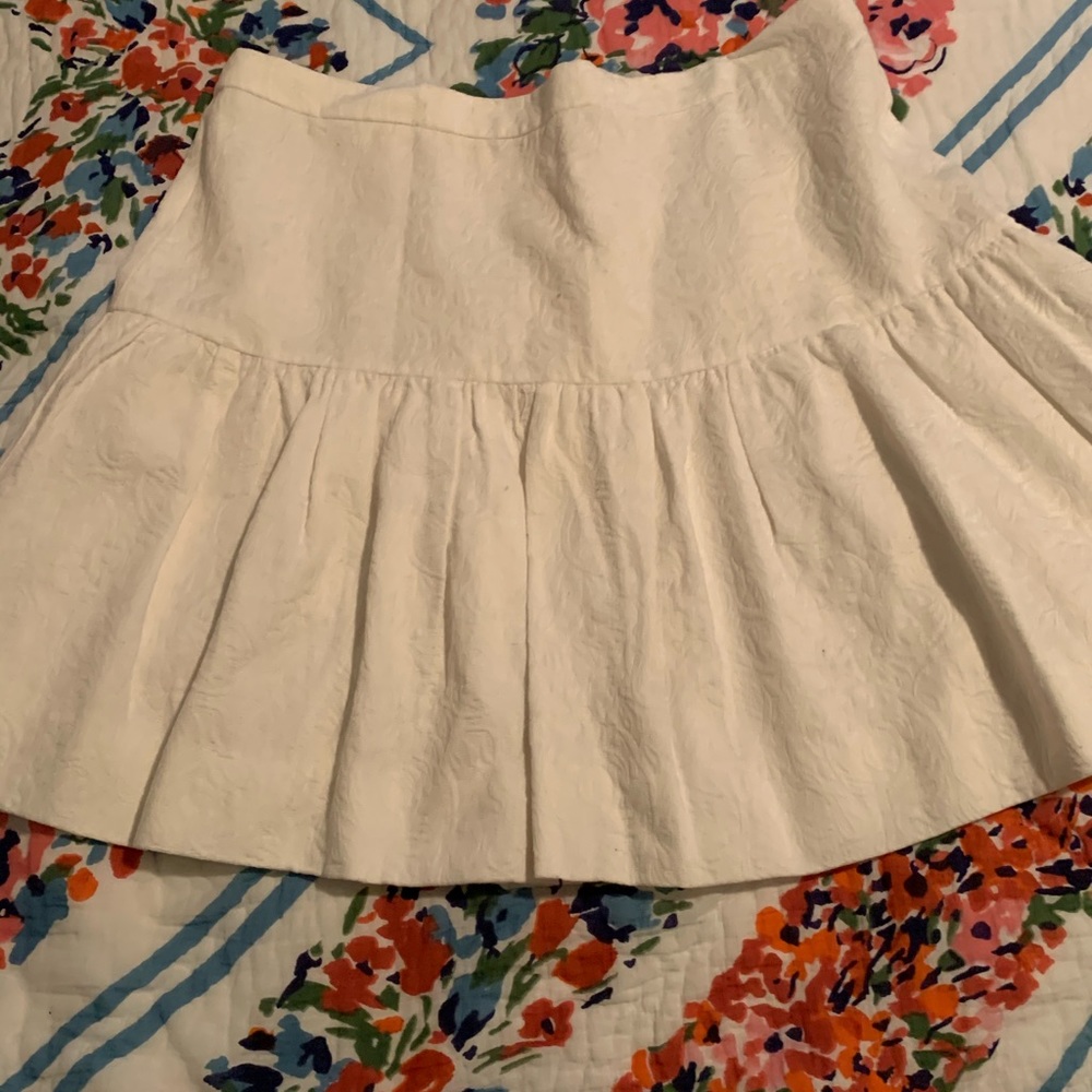 Off white drop waist damask pattern skirt